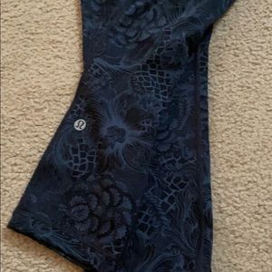 Lululemon cropped Capri pant w/pockets